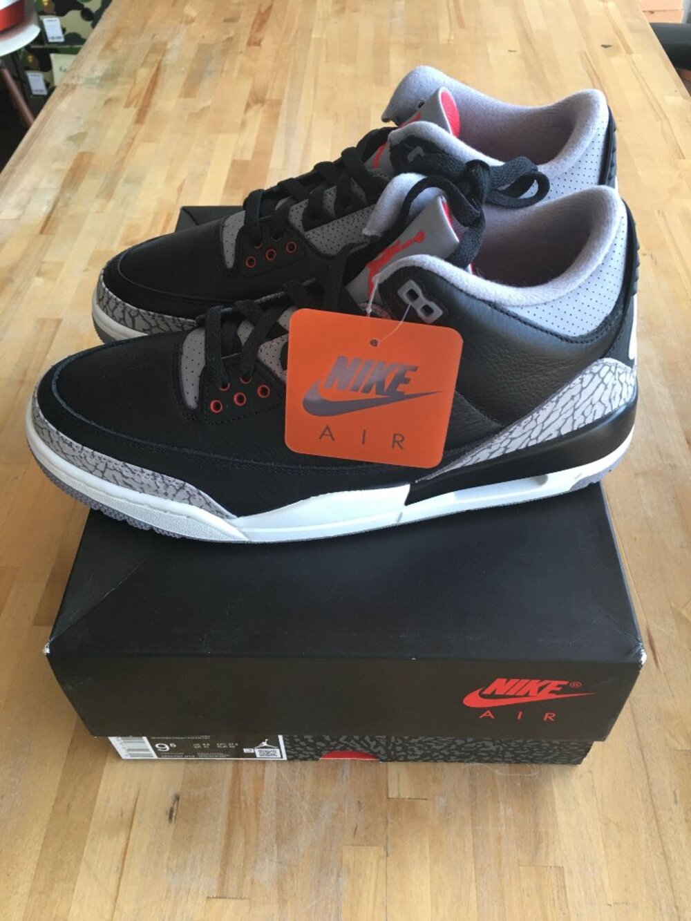 Air Jordan 3 "Black Cement" DN3707-010 Sz 9.5 - Picture 2 of 10